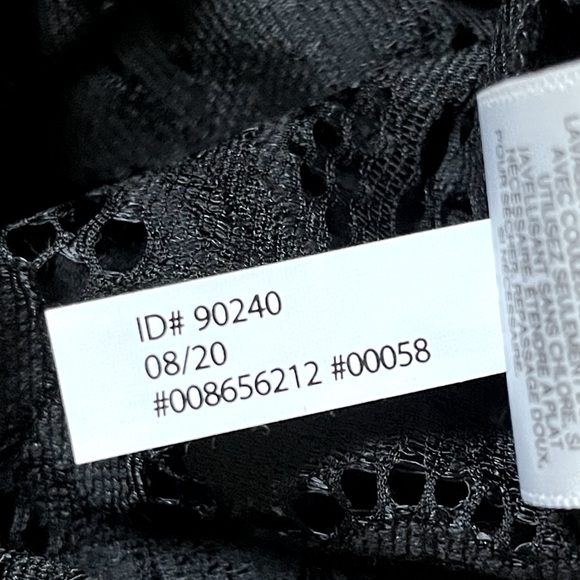 LIKE NEW! EXPRESS Lace Ruffle Sleeve Top - Black - Picture 10 of 11